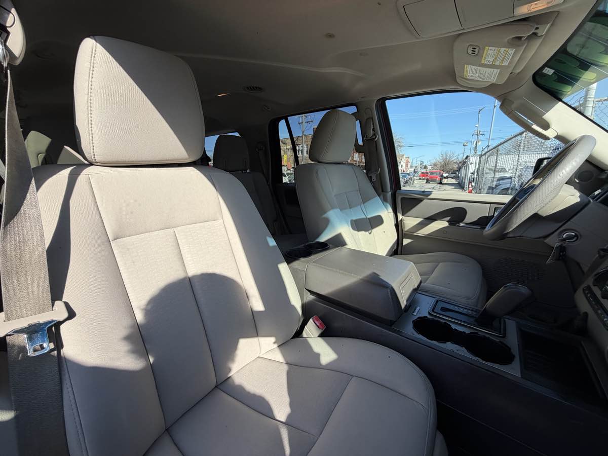 2013 Ford Expedition XLT - Photo 26