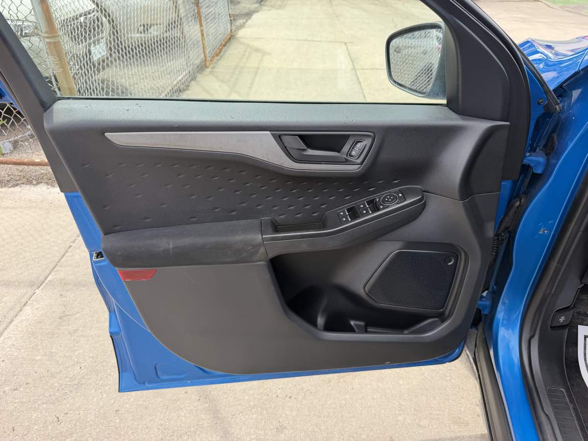 2020 Ford Escape S - Photo 10