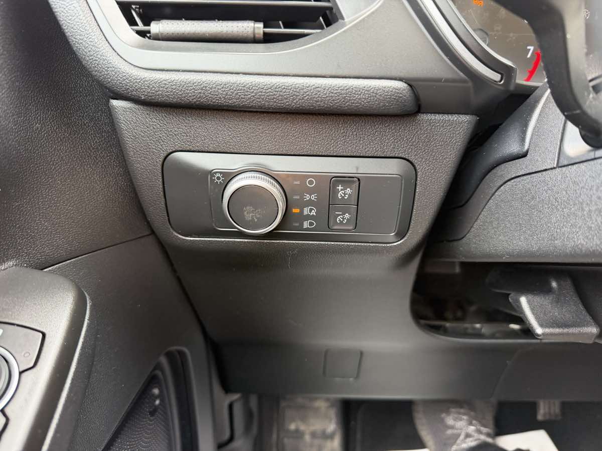 2020 Ford Escape S - Photo 28