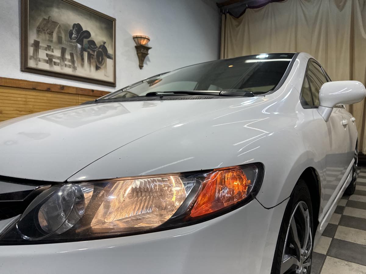 2010 Honda Civic LX photo 7
