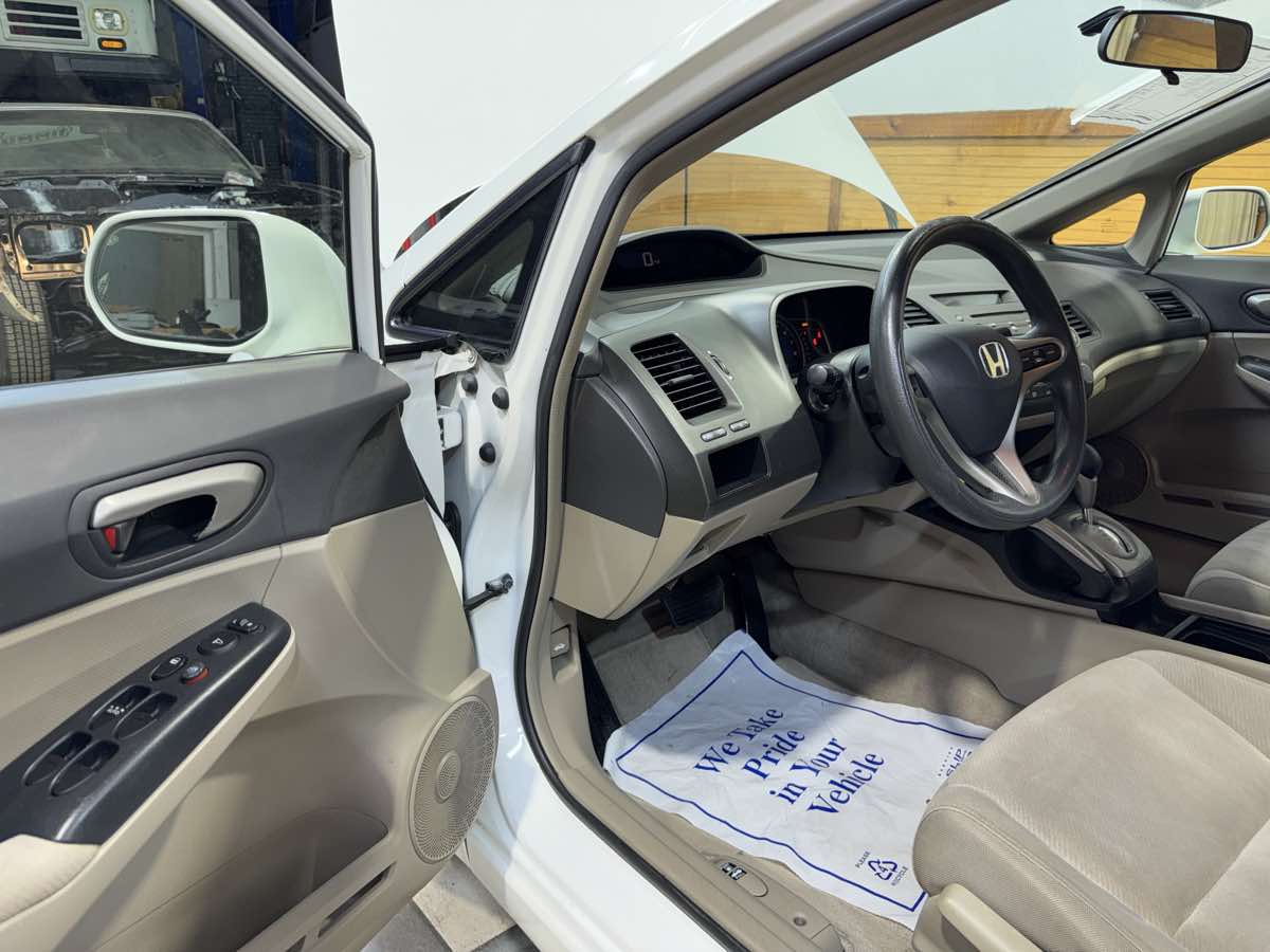 2010 Honda Civic LX photo 14