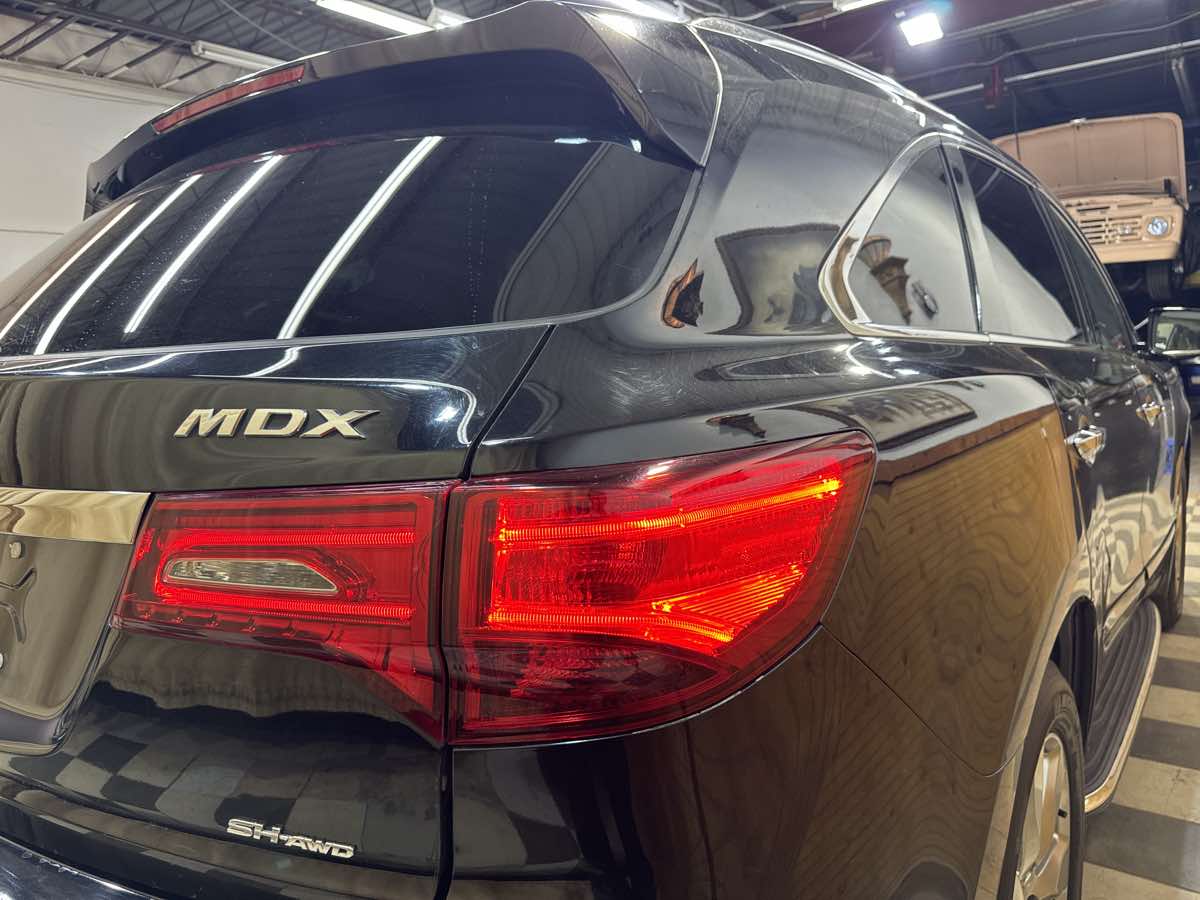 2016 Acura MDX Advance photo 8