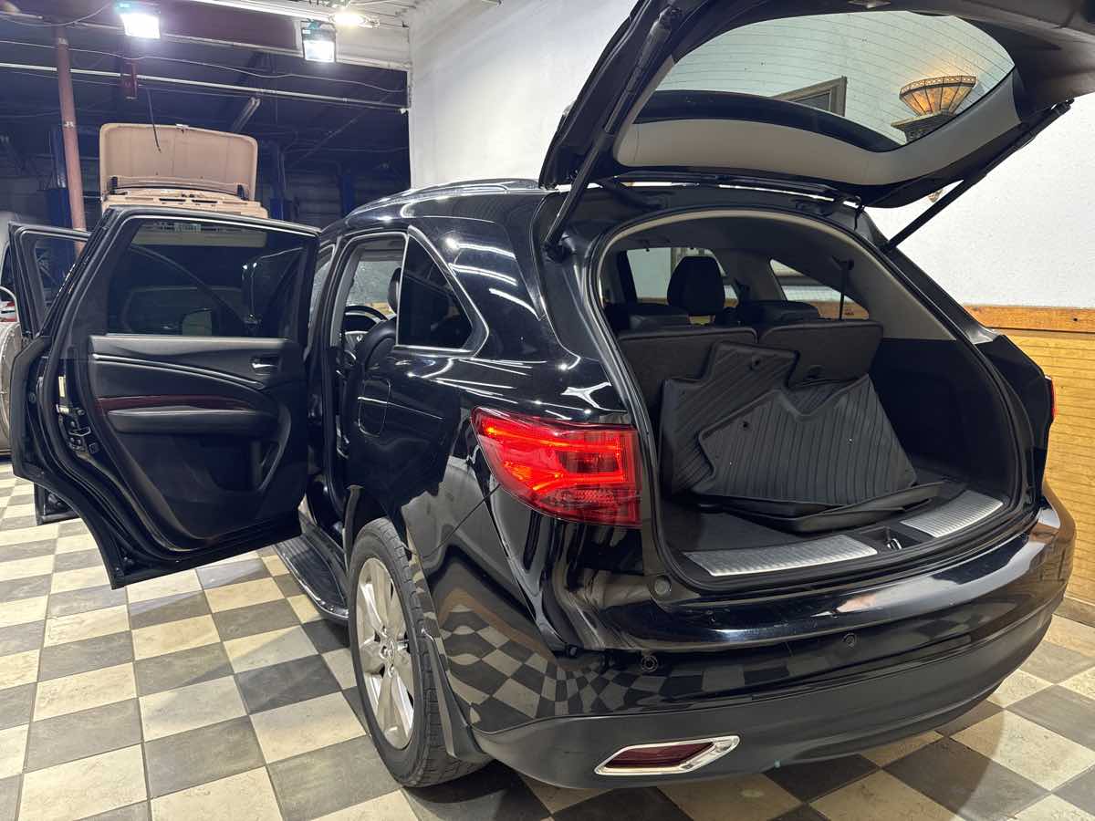 2016 Acura MDX Advance photo 11