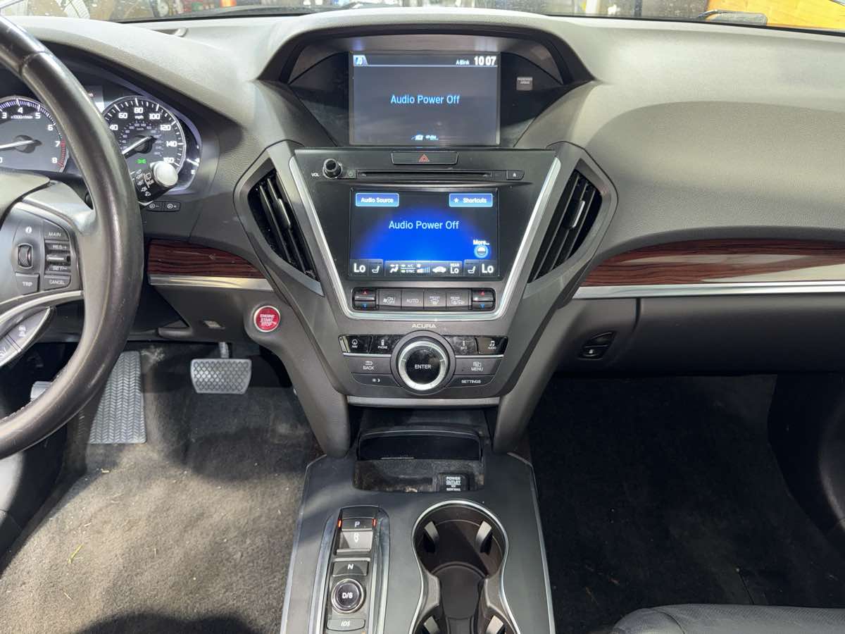 2016 Acura MDX Advance photo 18