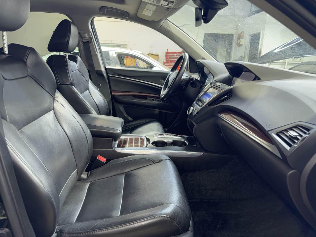 2016 Acura MDX Advance photo 26