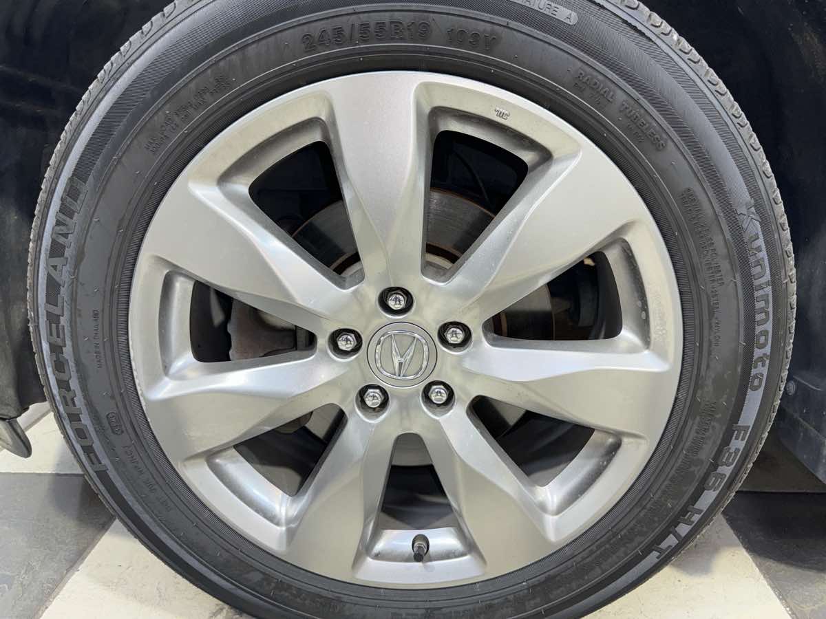 2016 Acura MDX Advance photo 30