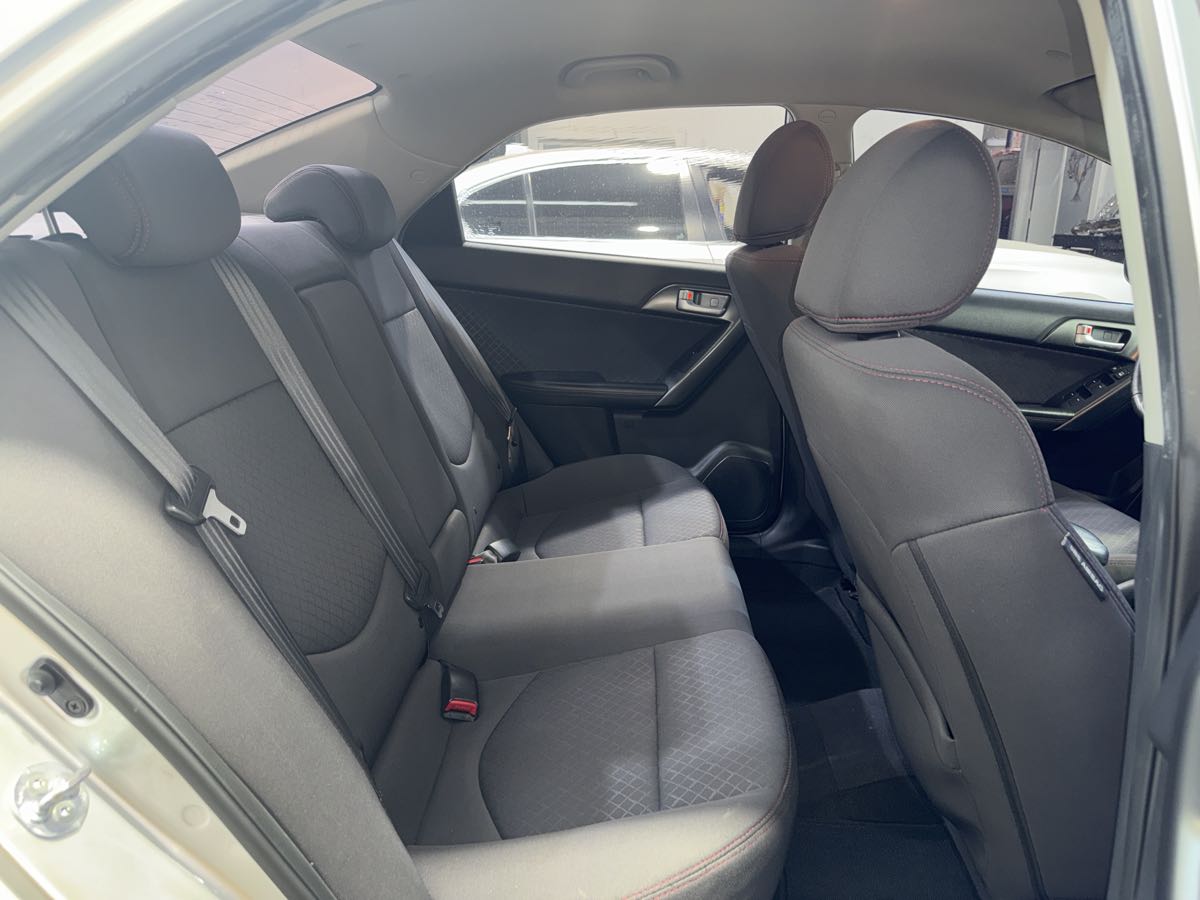 2011 Kia Forte SX photo 24