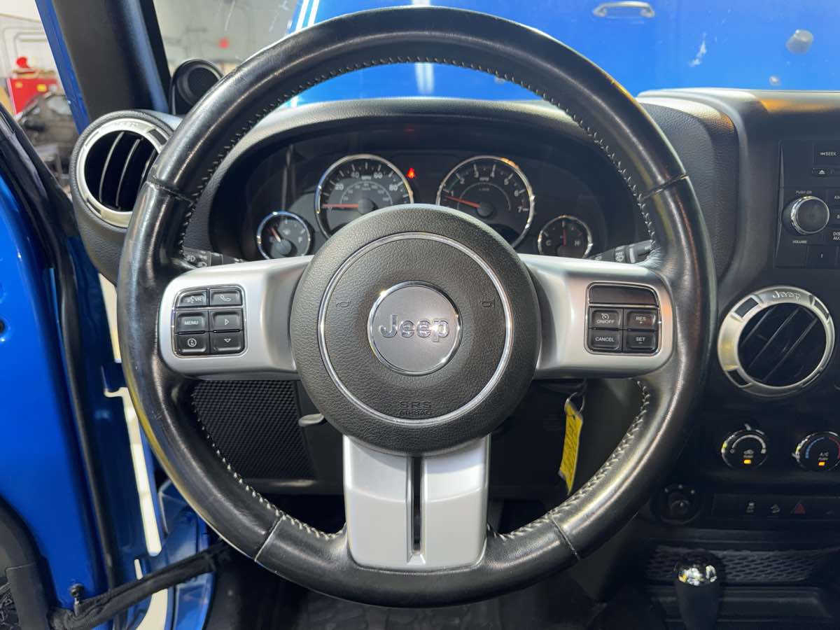 2014 Jeep Wrangler Unlimited Freedom photo 17