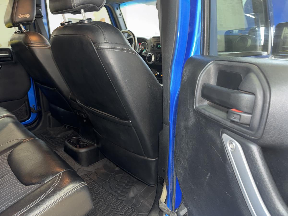 2014 Jeep Wrangler Unlimited Freedom photo 22