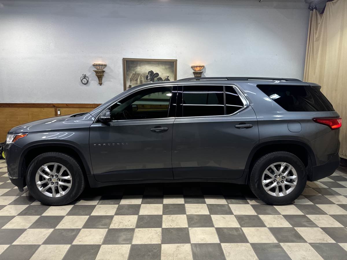 2019 Chevrolet Traverse Cloth photo 2