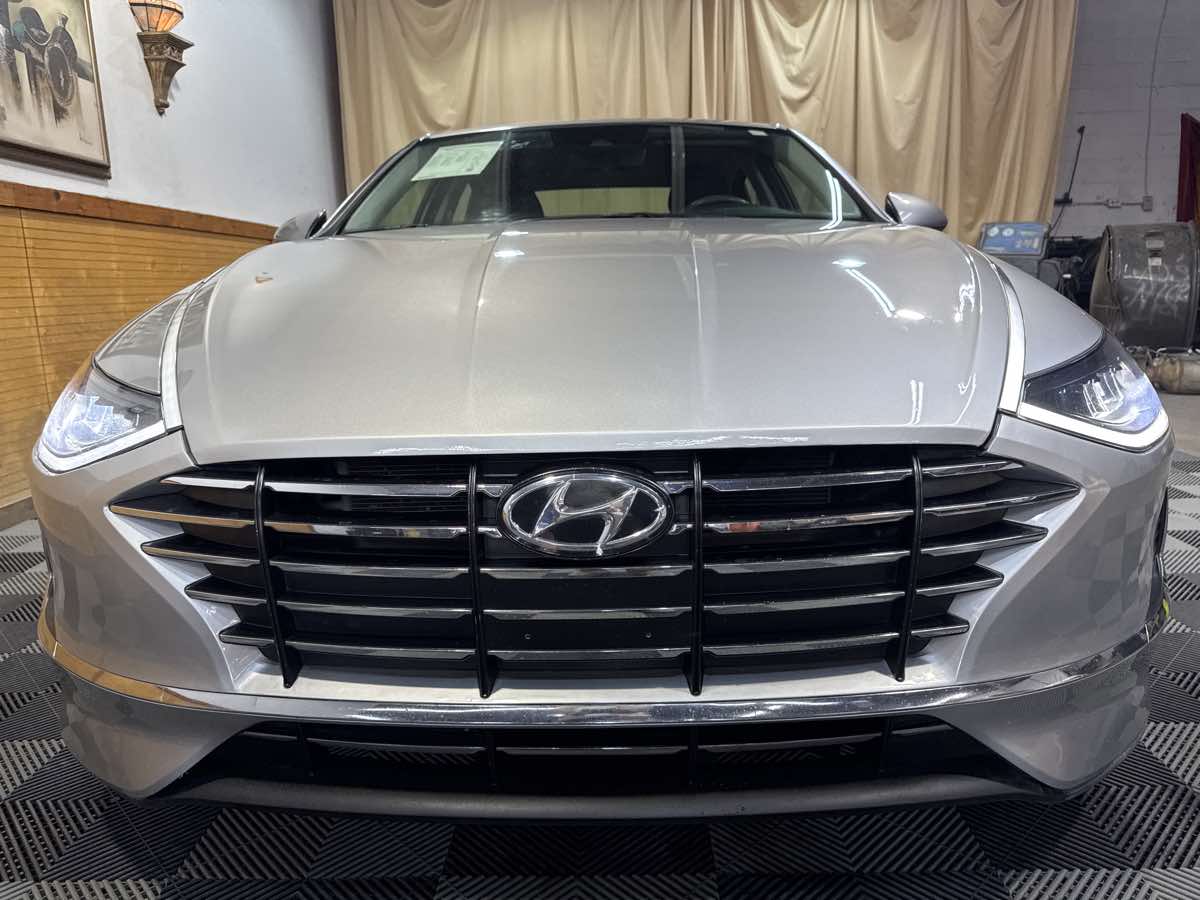 2021 Hyundai Sonata SE - Photo 3