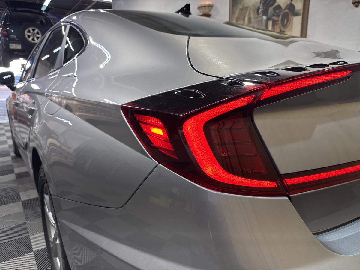 2021 Hyundai Sonata SE - Photo 9