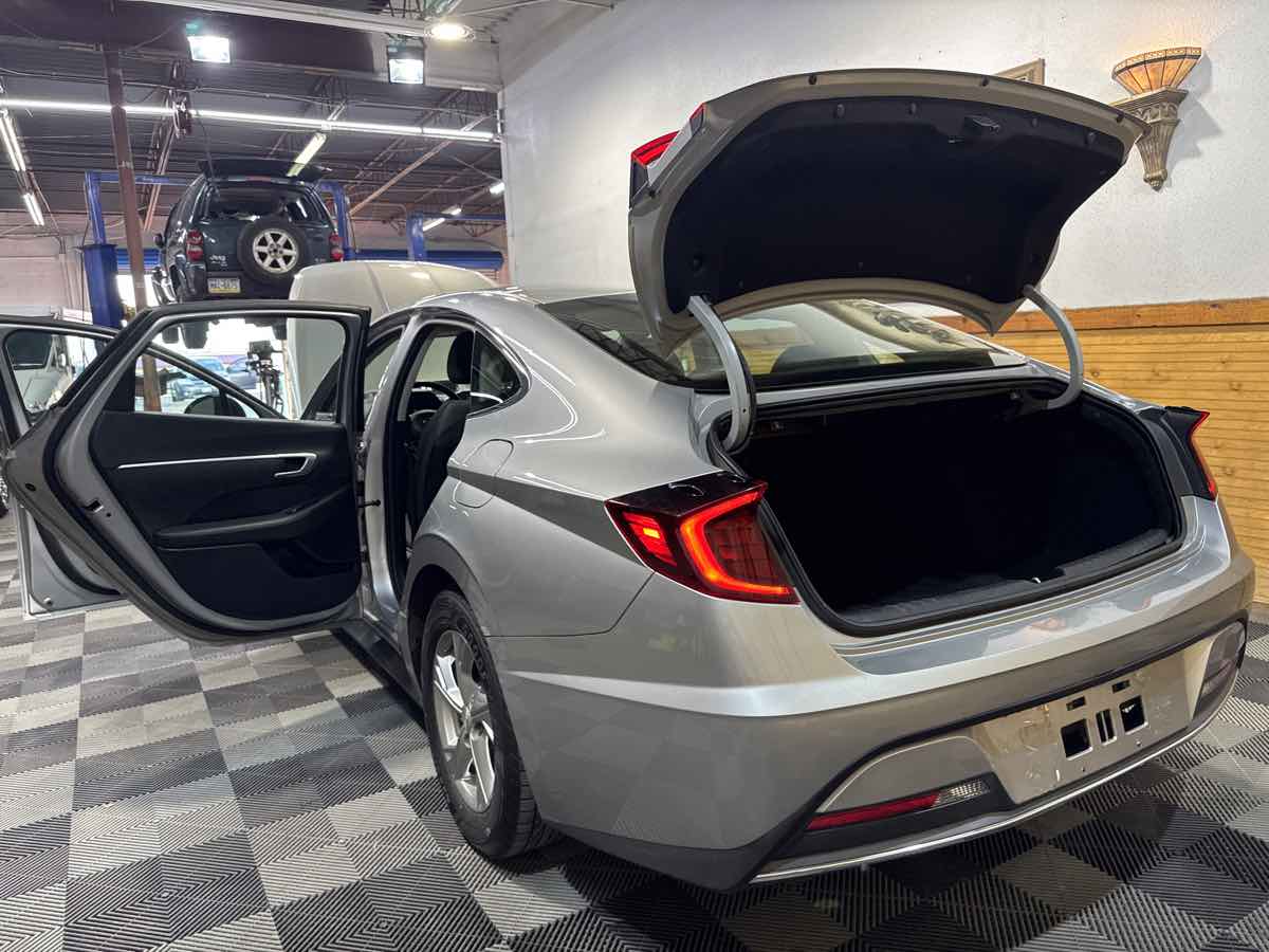 2021 Hyundai Sonata SE - Photo 14