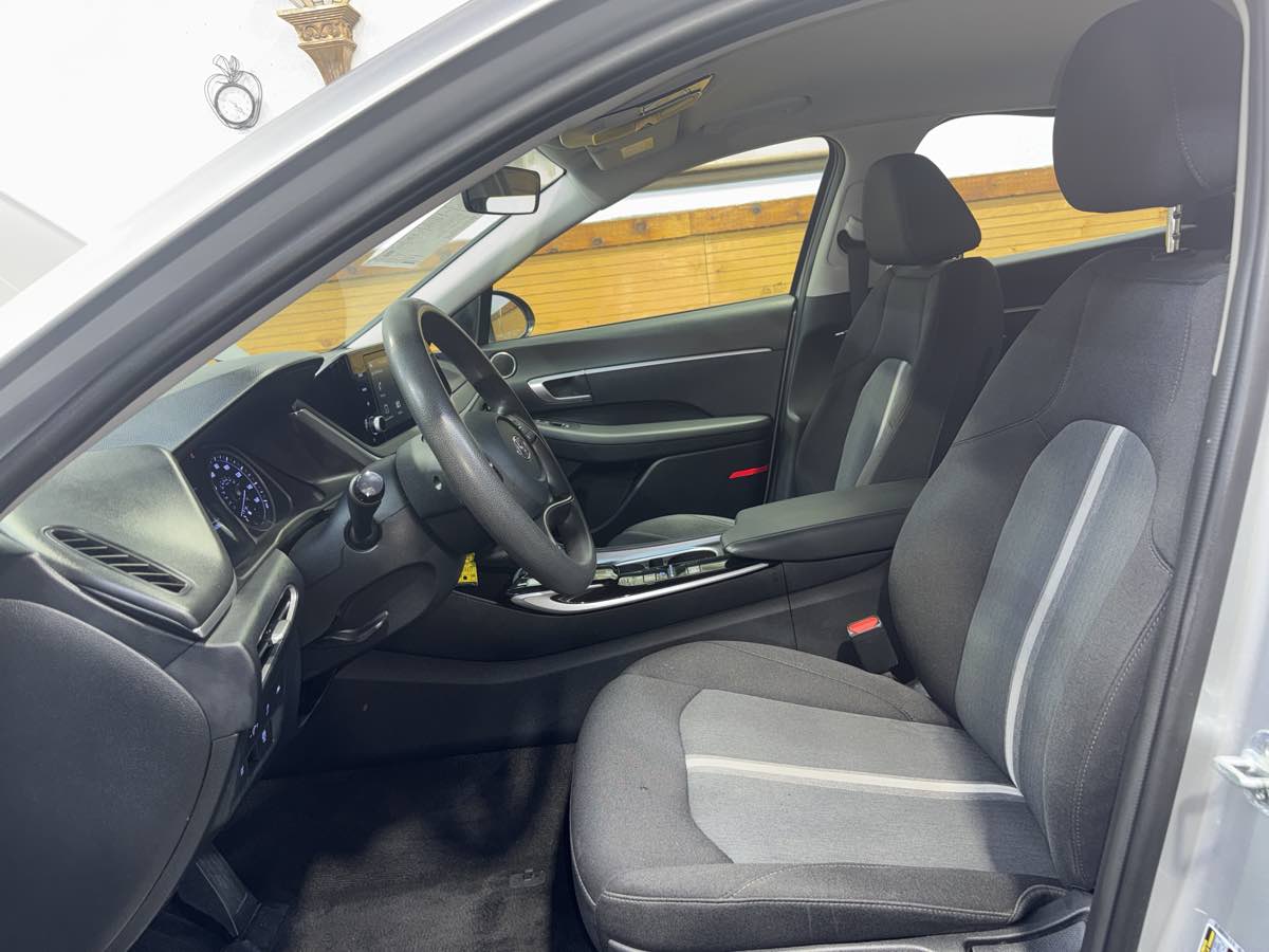 2021 Hyundai Sonata SE - Photo 17