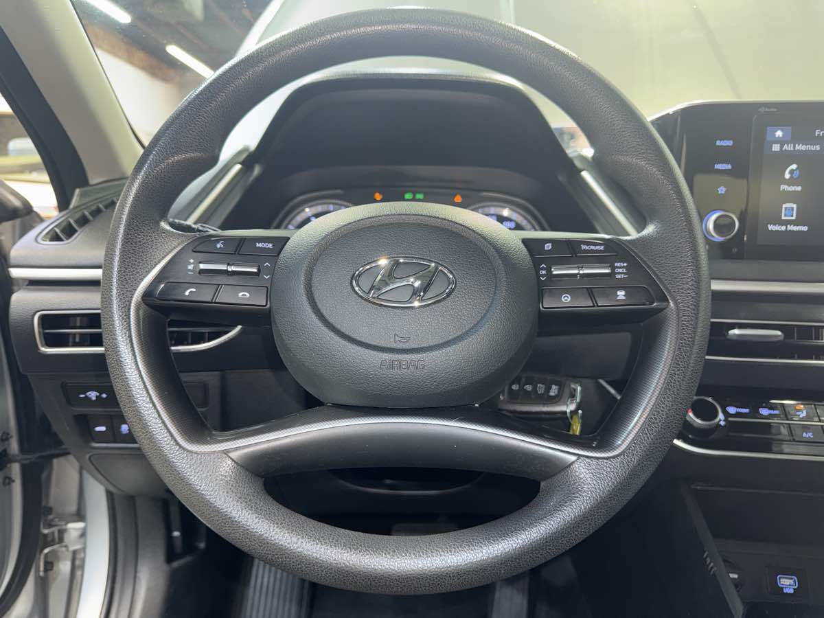 2021 Hyundai Sonata SE - Photo 18