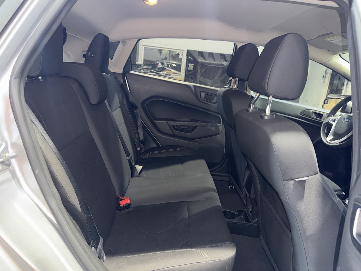 2019 Ford Fiesta SE photo 26