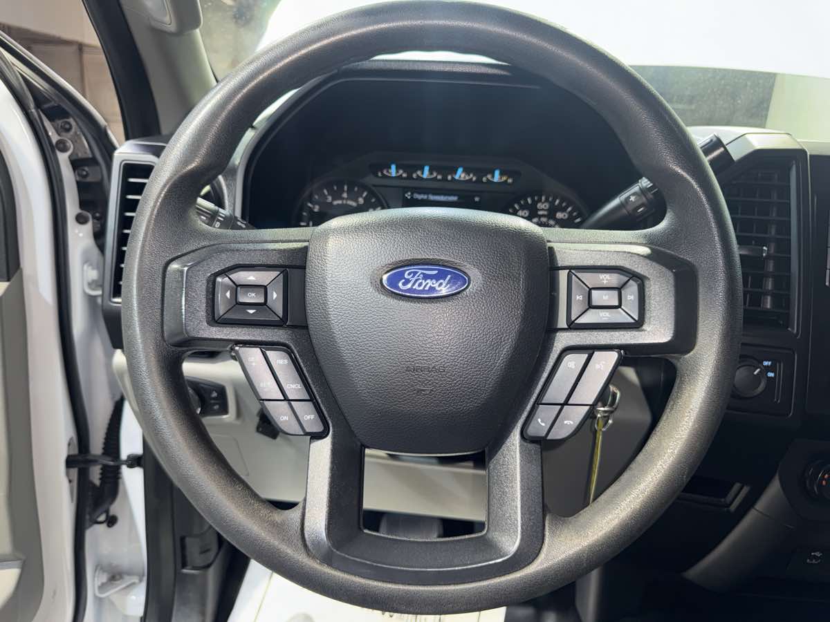 2020 Ford F-150 XL photo 18