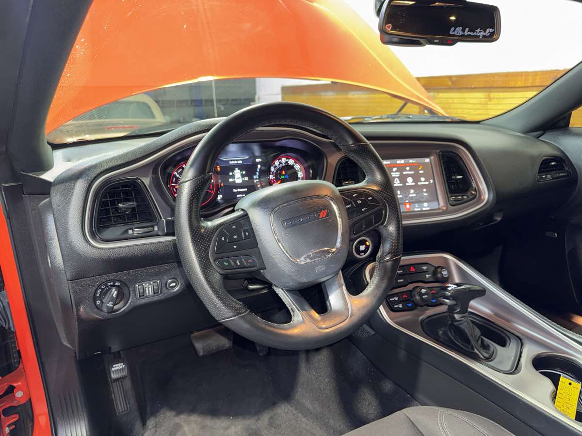 2022 Dodge Challenger SXT - Photo 18