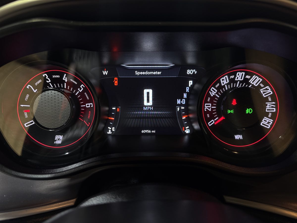 2022 Dodge Challenger SXT photo 19
