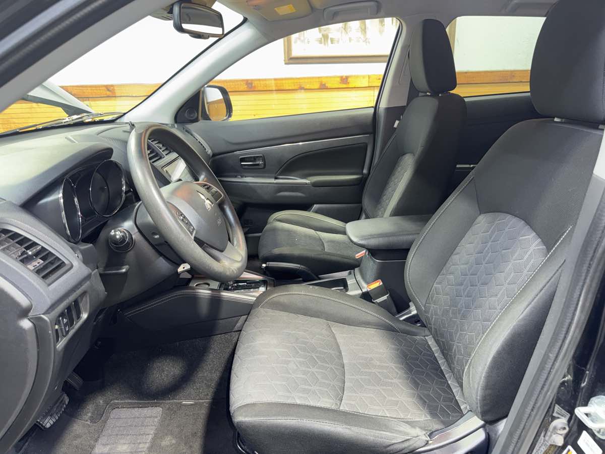 2022 Mitsubishi Outlander Sport ES photo 14