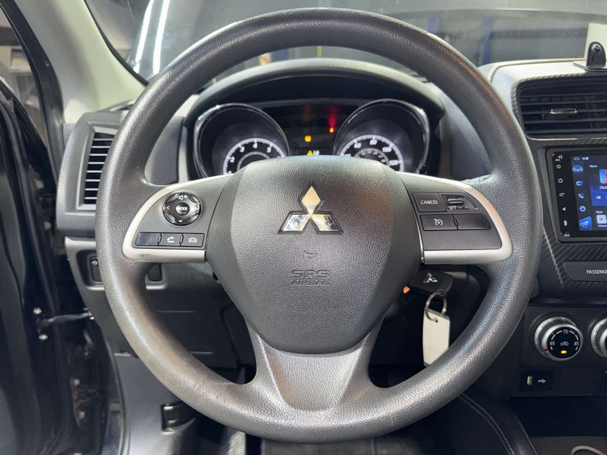 2022 Mitsubishi Outlander Sport ES photo 16