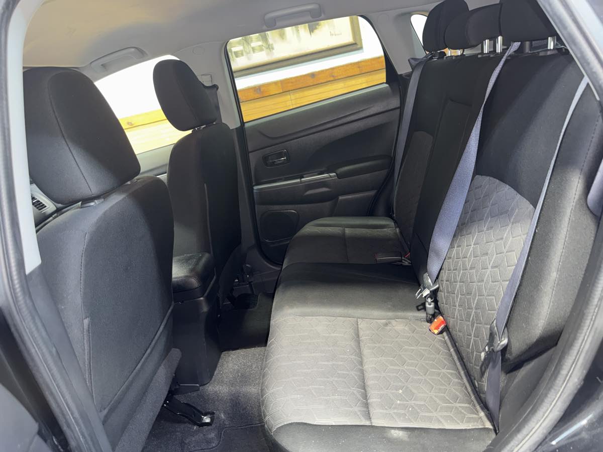 2022 Mitsubishi Outlander Sport ES photo 20