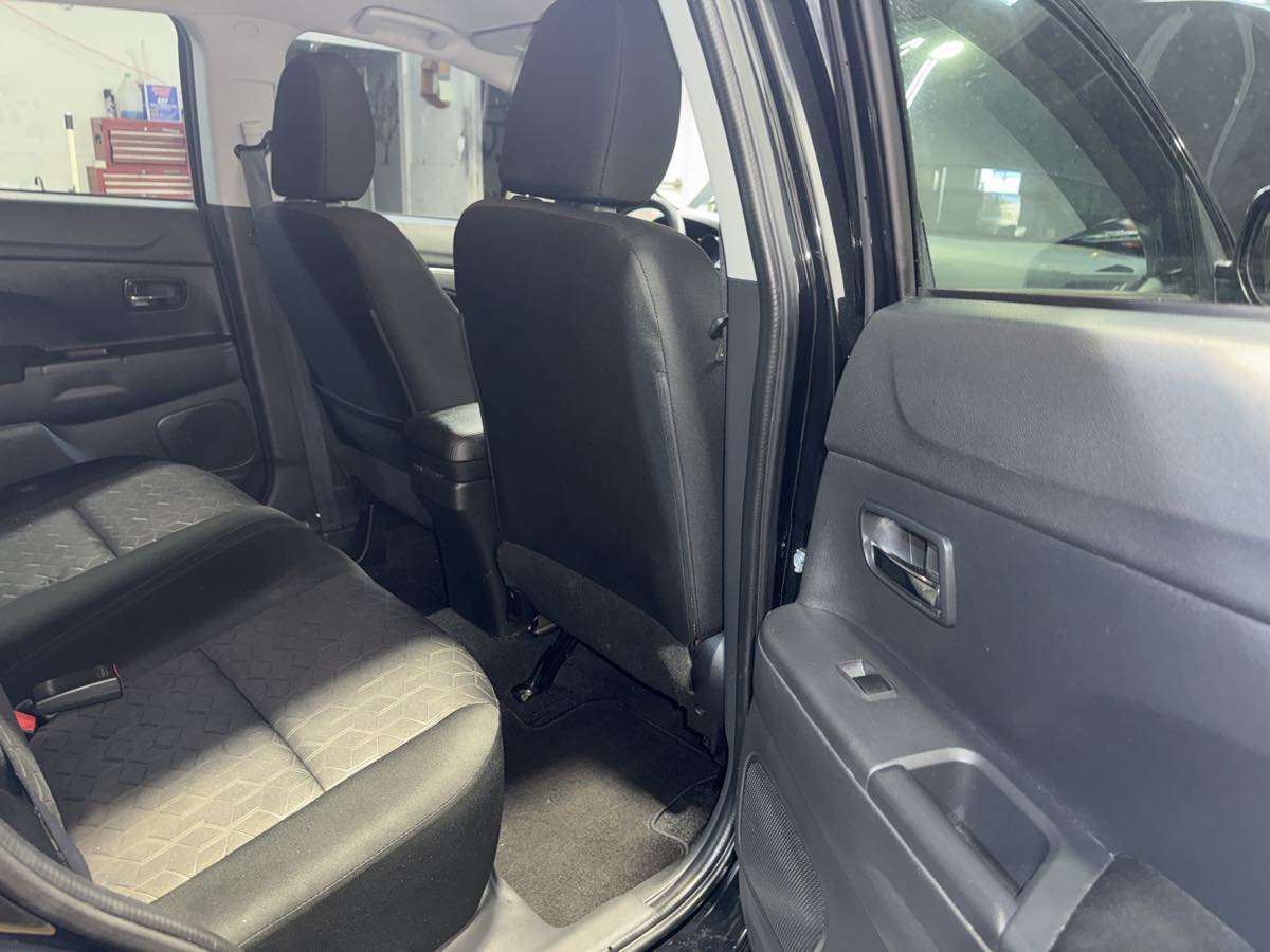 2022 Mitsubishi Outlander Sport ES photo 21