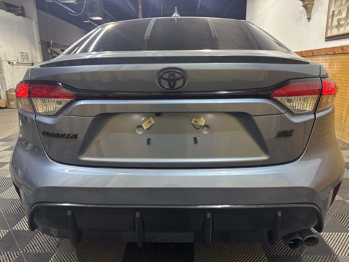 2023 Toyota Corolla SE photo 4