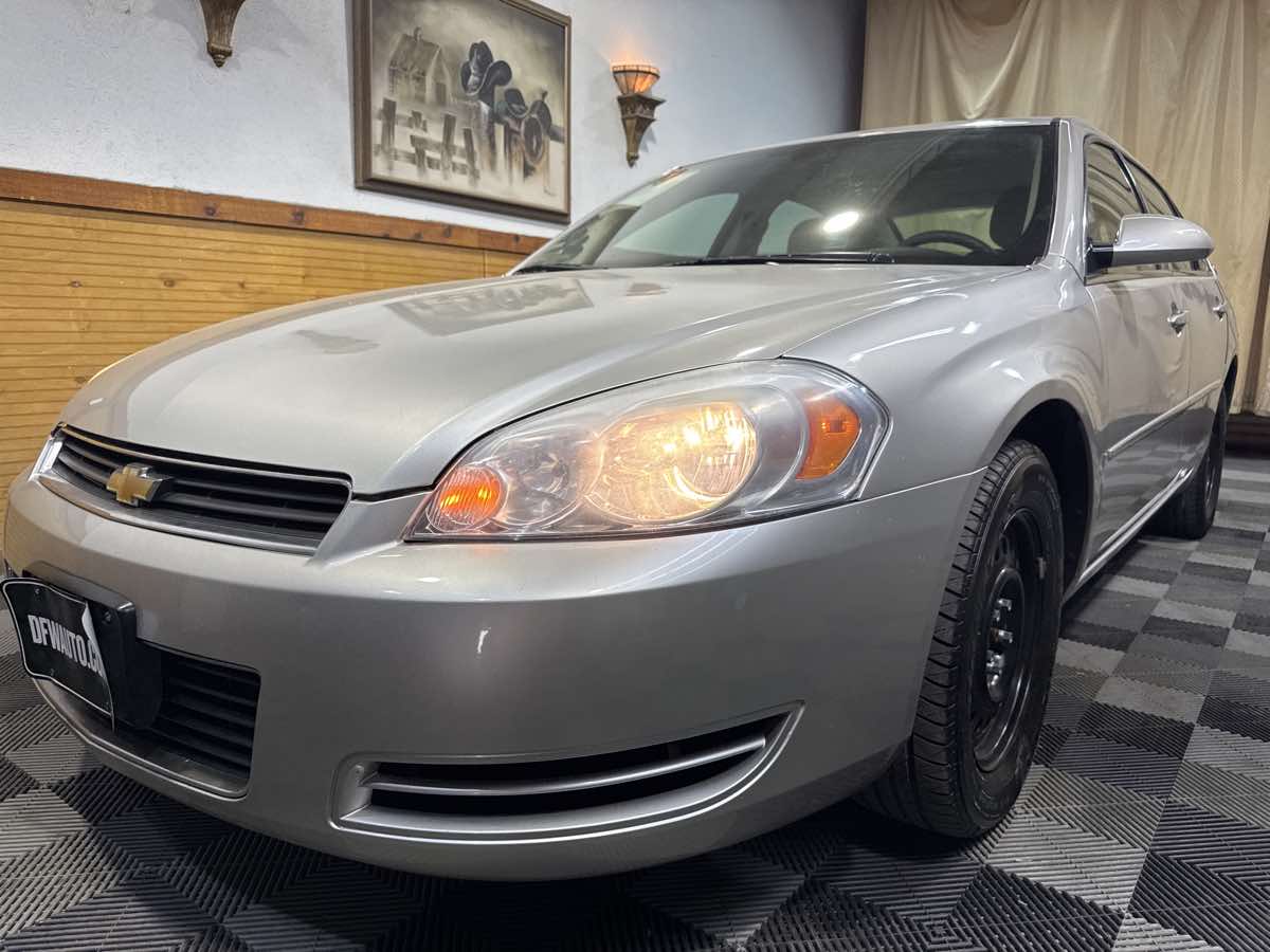 2007 Chevrolet Impala LS photo 2