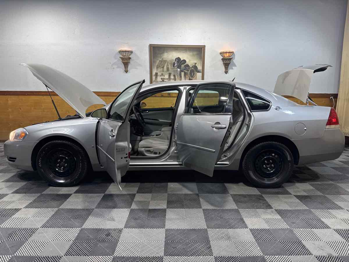 2007 Chevrolet Impala LS photo 9