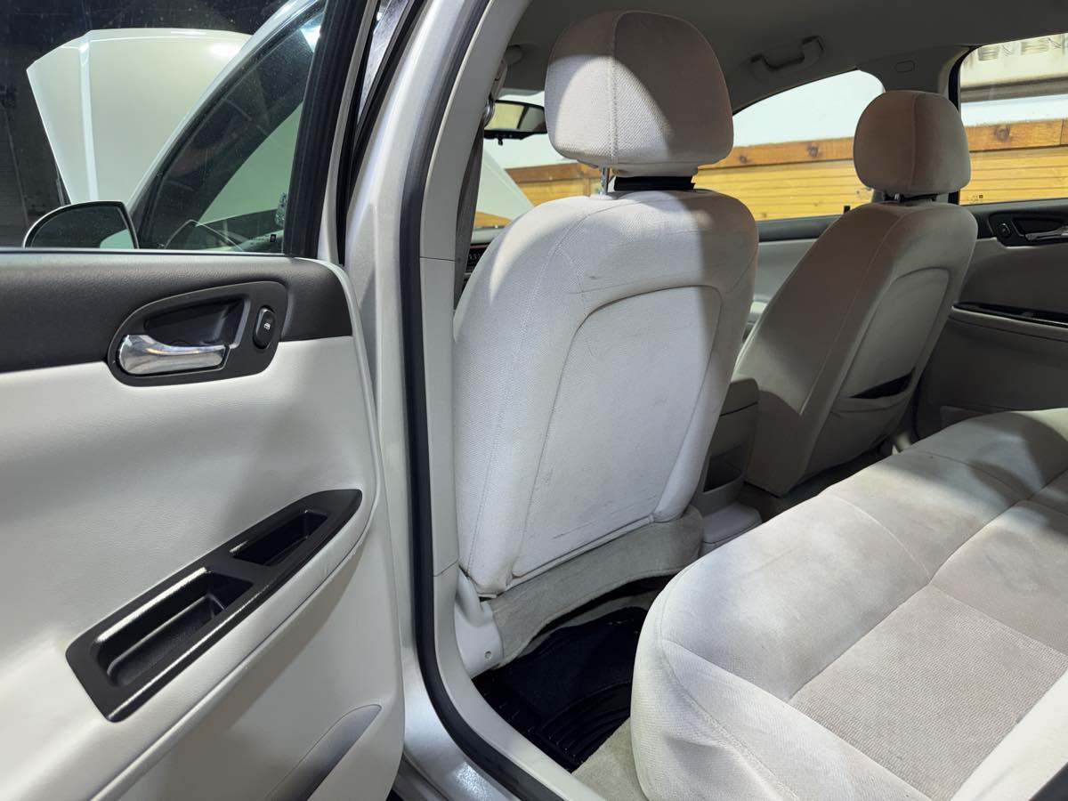 2007 Chevrolet Impala LS photo 15