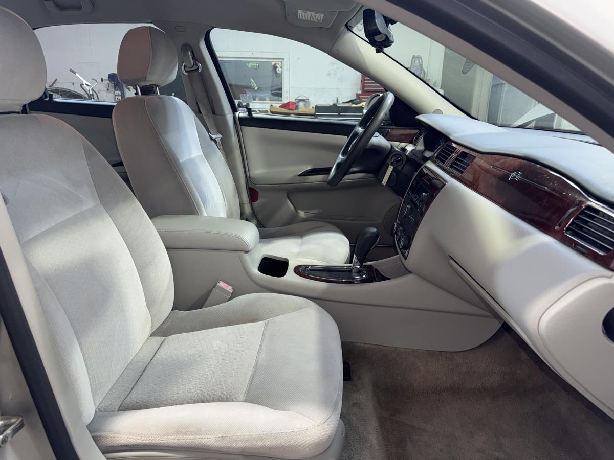 2007 Chevrolet Impala LS photo 20
