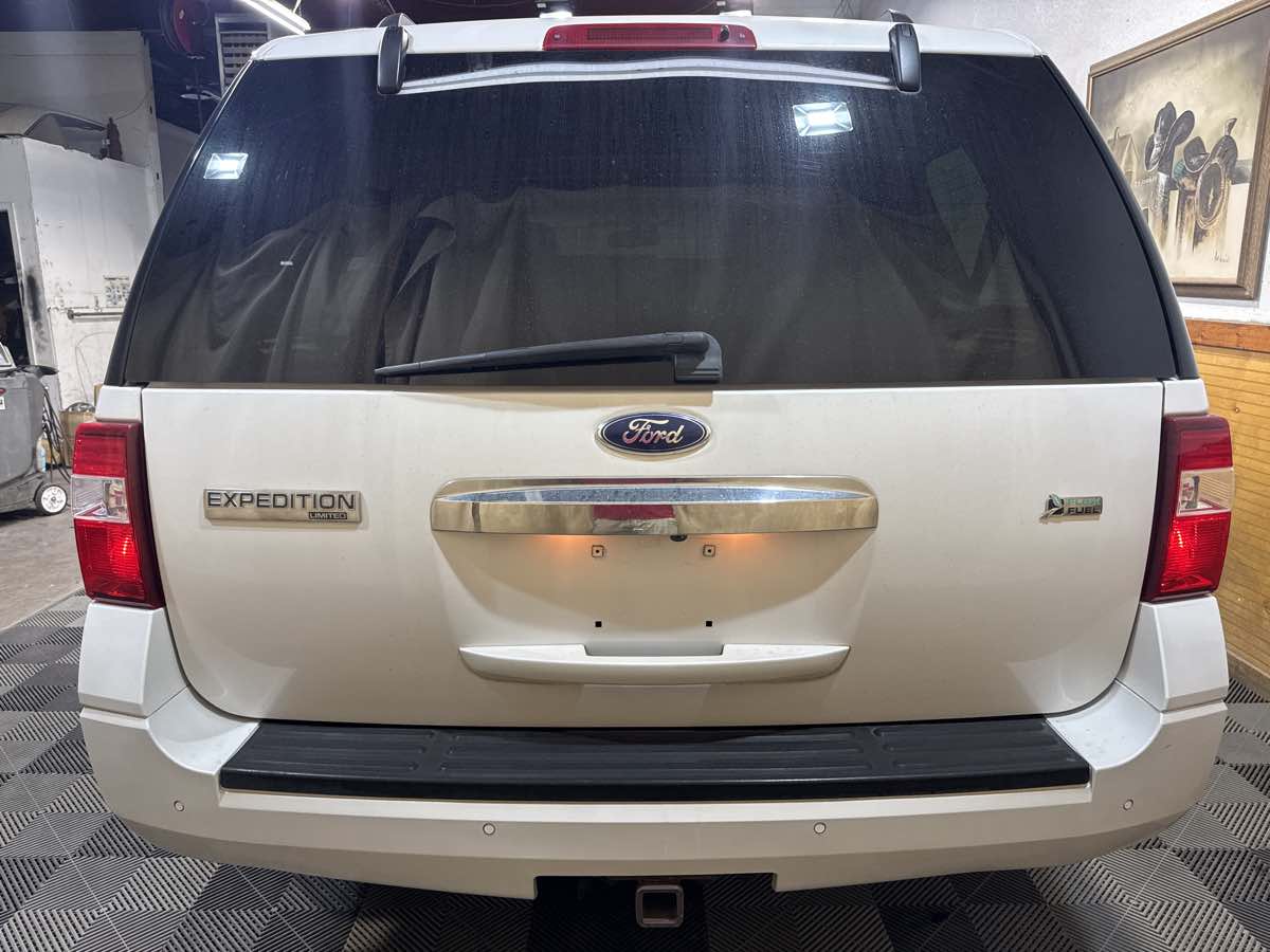 2014 Ford Expedition Limited photo 4