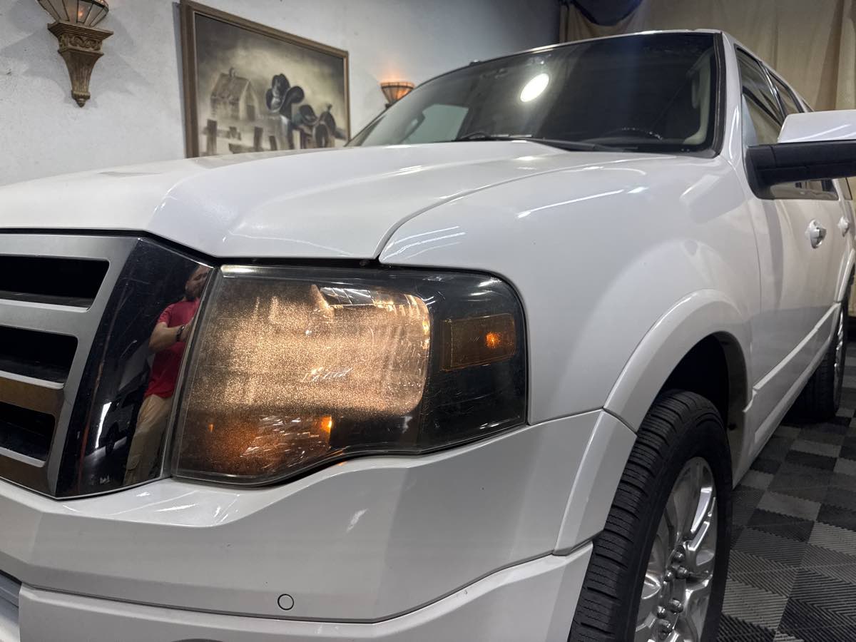 2014 Ford Expedition Limited photo 8