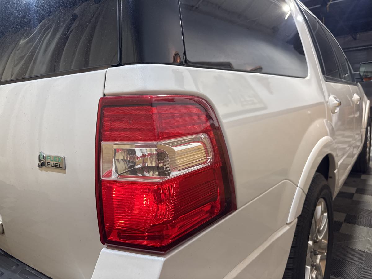 2014 Ford Expedition Limited photo 10