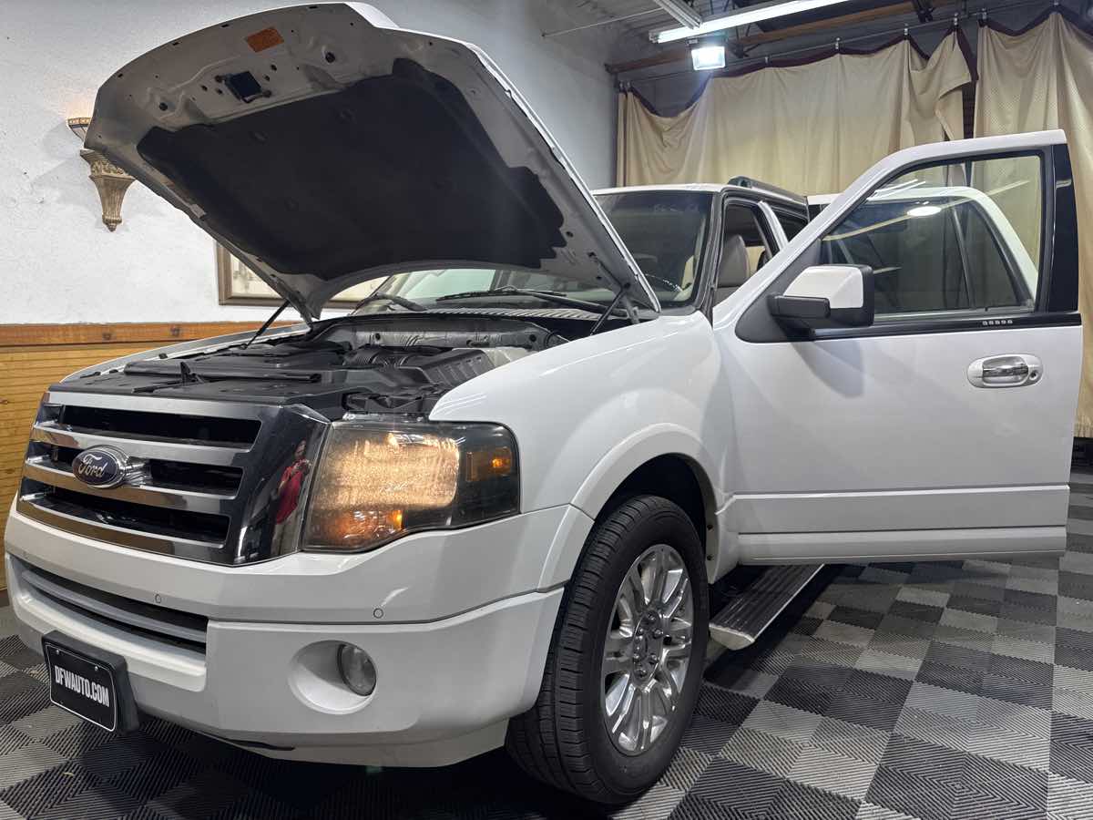 2014 Ford Expedition Limited photo 11