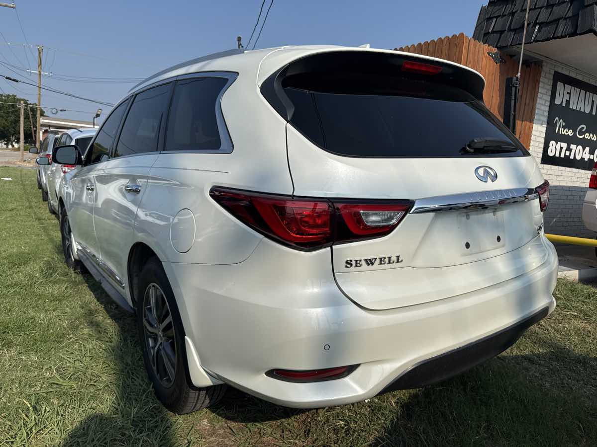 2016 Infiniti QX60 photo 3
