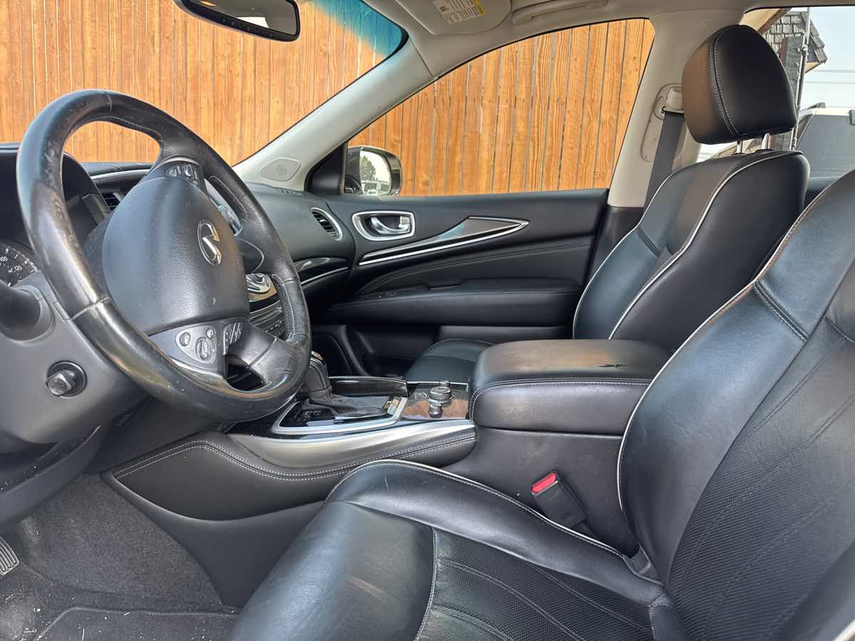 2016 Infiniti QX60 photo 5