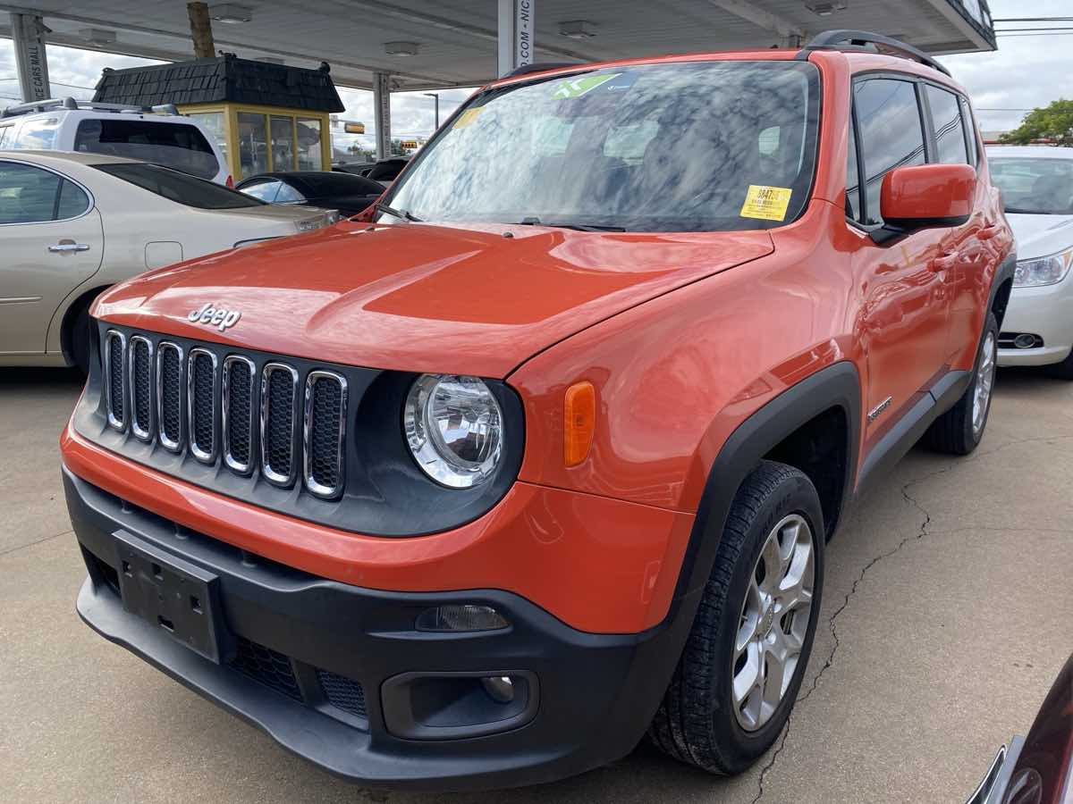 2017 Jeep Renegade Latitude North Edition photo 2