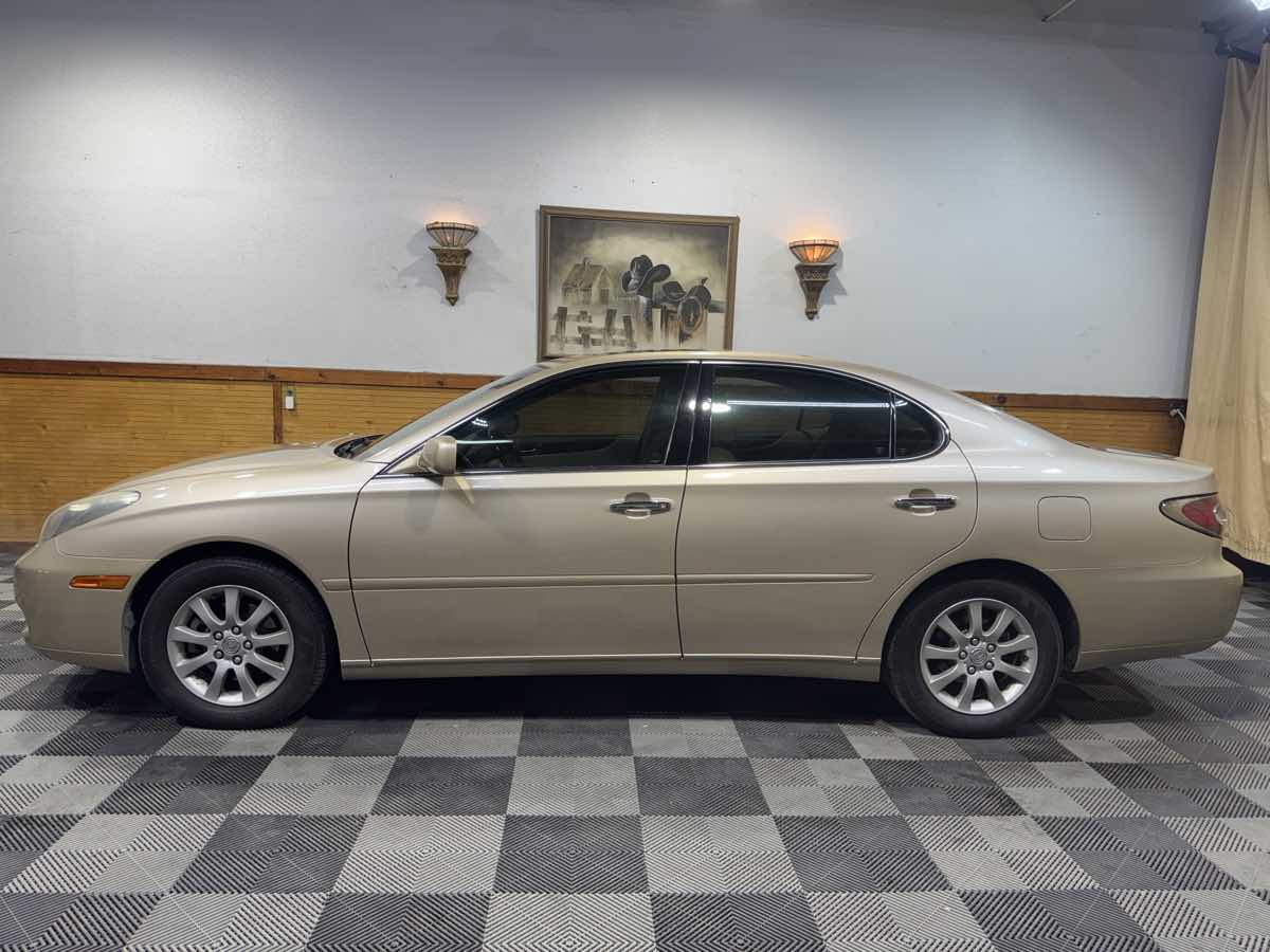 2004 Lexus ES 330