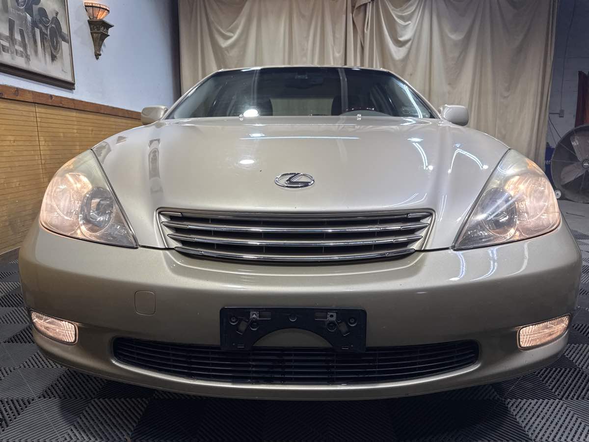 2004 Lexus ES 330