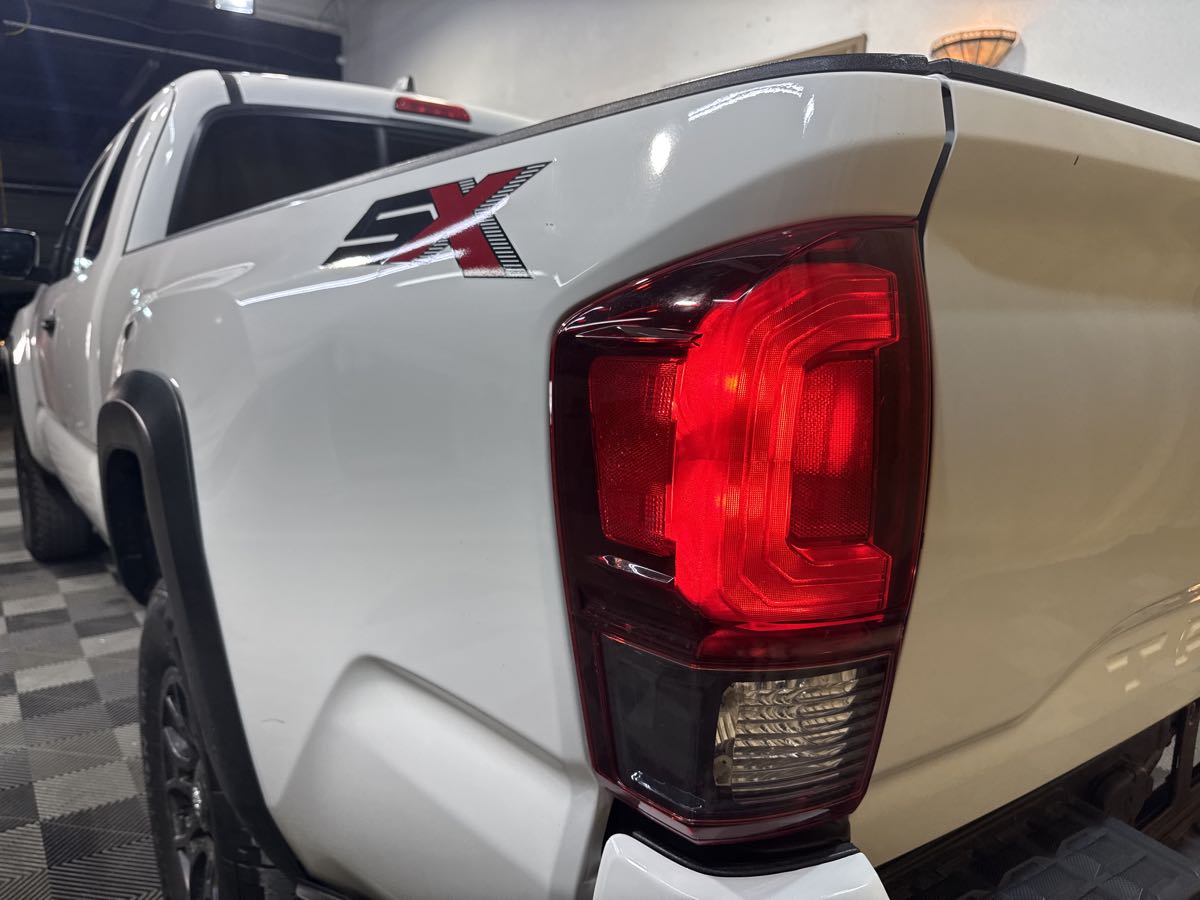 2020 Toyota Tacoma SR photo 9