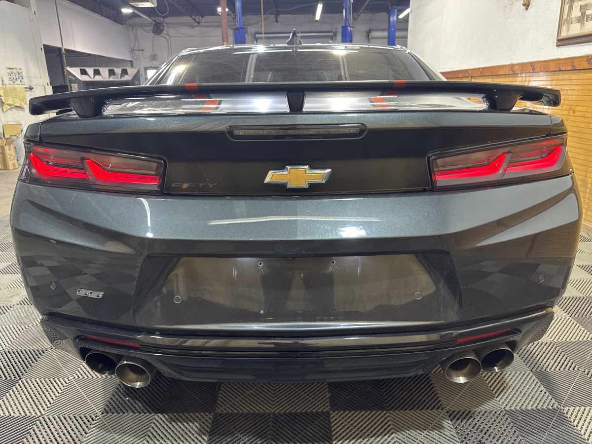 2017 Chevrolet Camaro 2SS photo 4