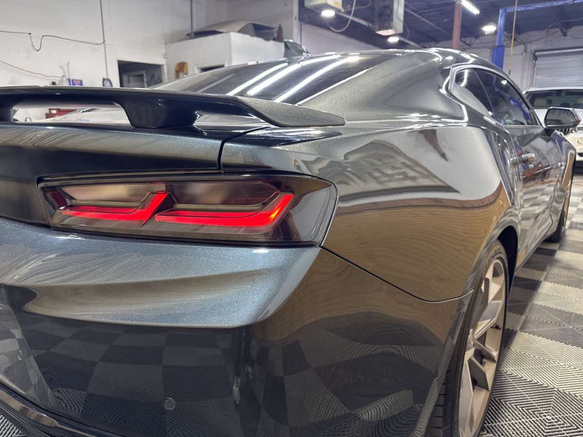 2017 Chevrolet Camaro 2SS photo 10
