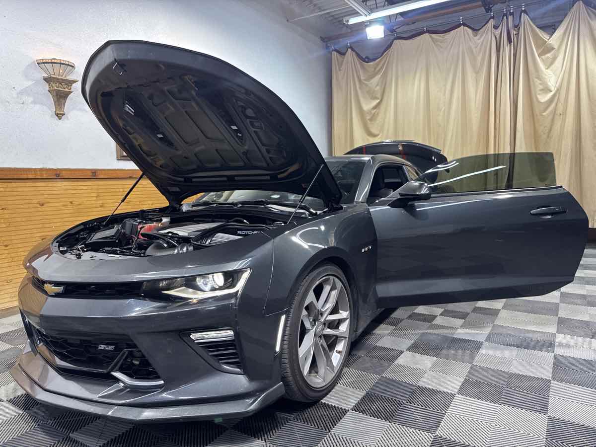 2017 Chevrolet Camaro 2SS photo 11
