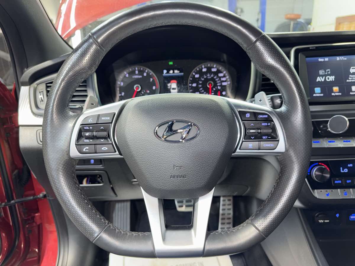 2019 Hyundai Sonata Sport photo 17