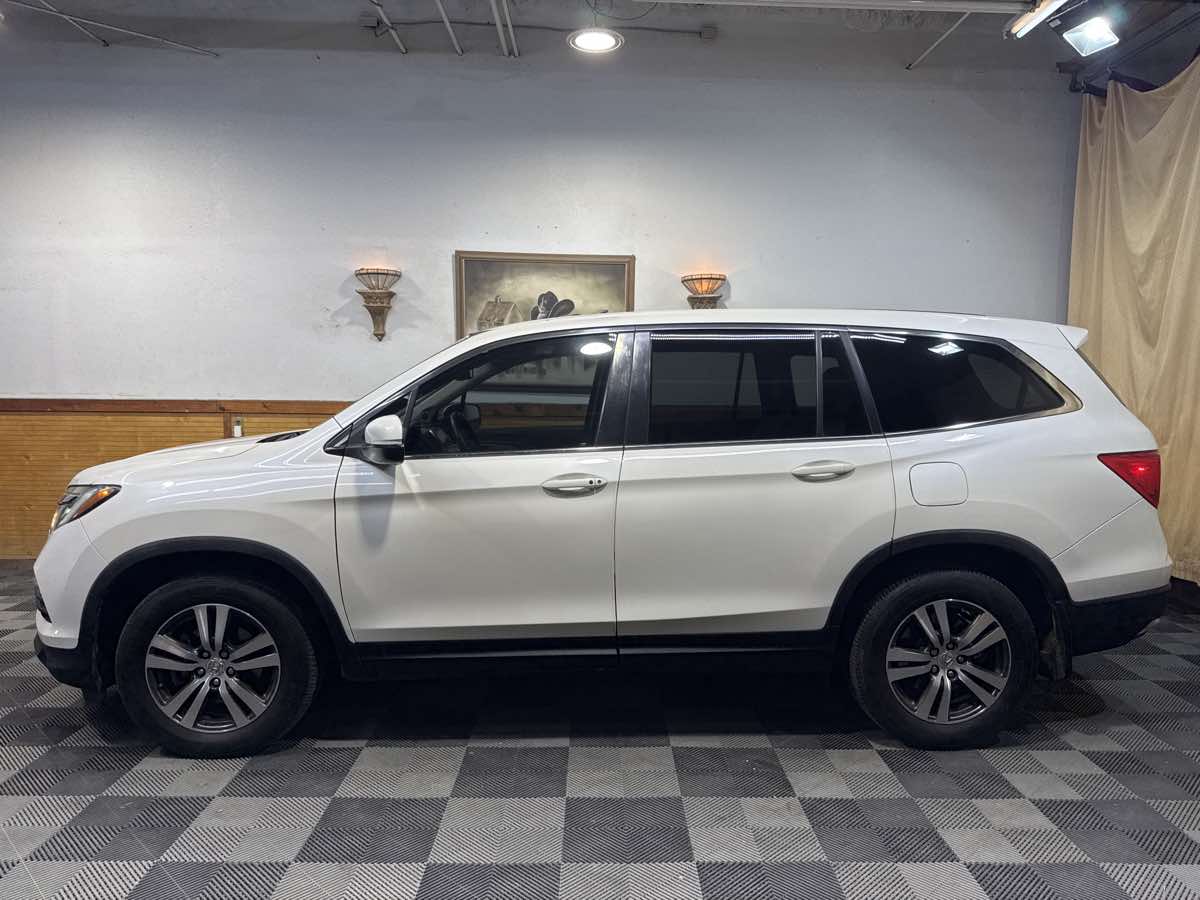 2016 Honda Pilot EX-L - Photo 2