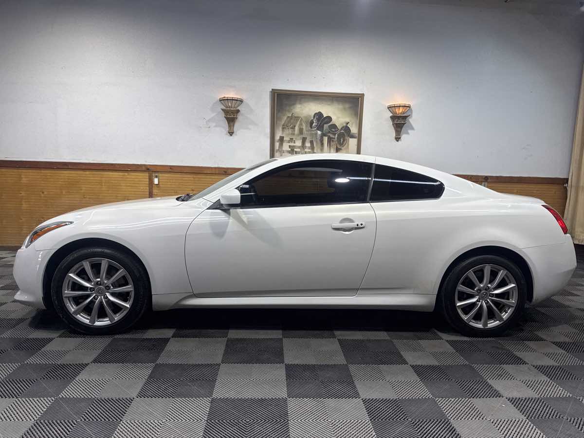 2013 Infiniti G37 Coupe x photo 2