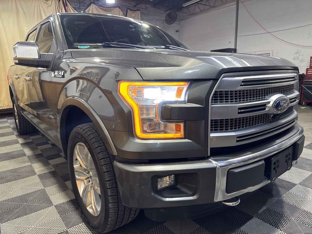 2016 Ford F-150 Platinum photo 6