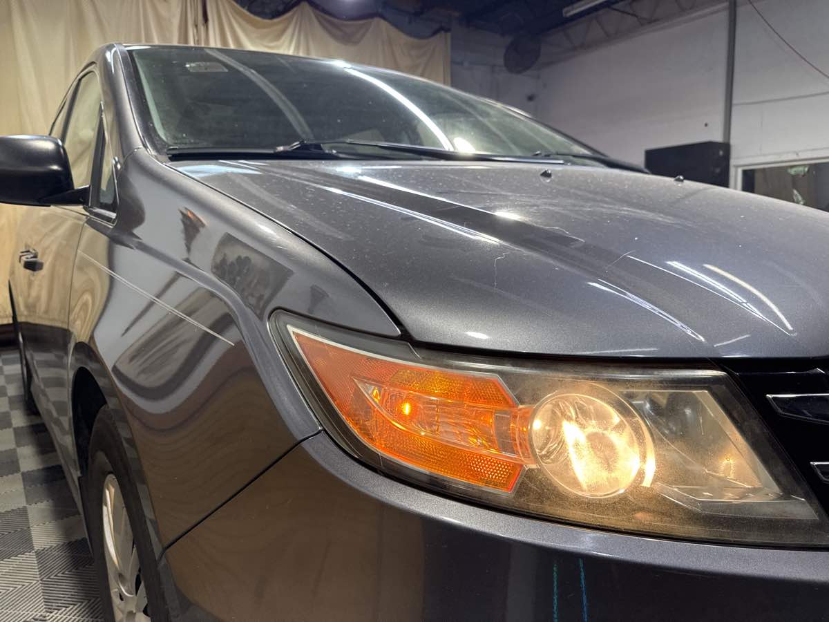 2016 Honda Odyssey LX photo 7